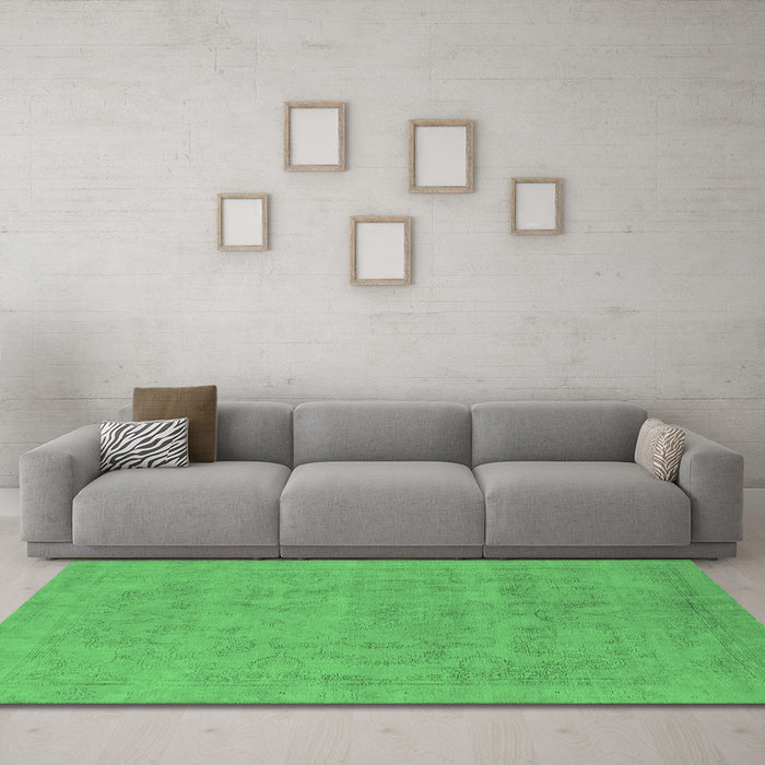 Machine Washable Oriental Emerald Green Industrial Area Rugs in a Living Room,, wshurb2188emgrn