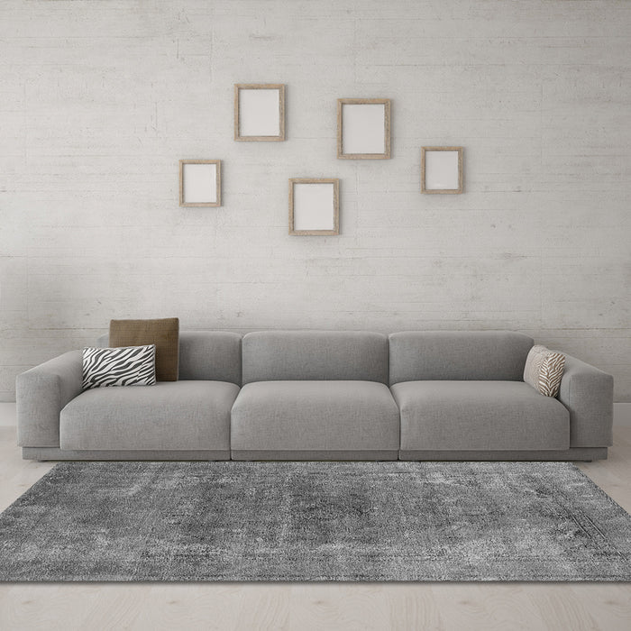 Machine Washable Oriental Gray Industrial Rug in a Living Room,, wshurb2192gry