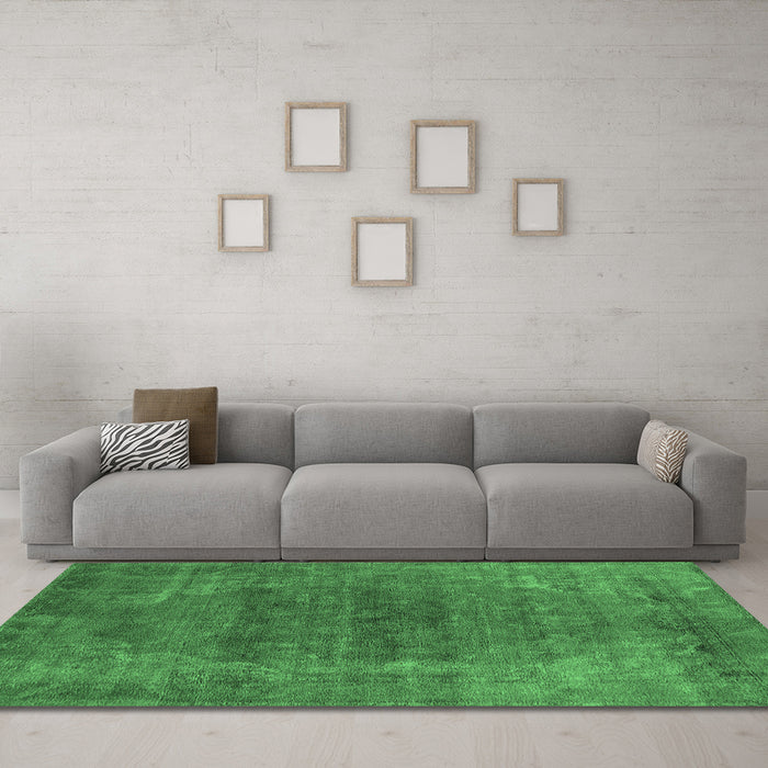 Machine Washable Oriental Emerald Green Industrial Area Rugs in a Living Room,, wshurb2192emgrn