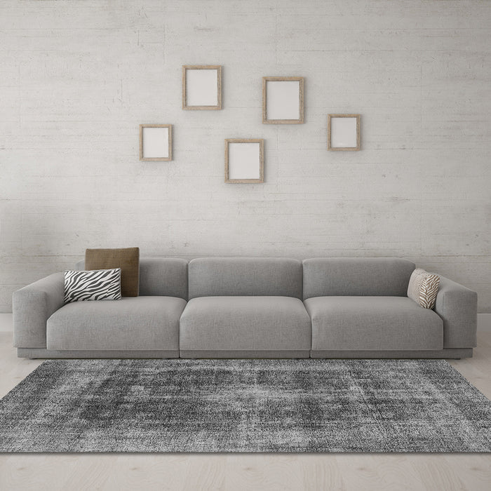 Machine Washable Oriental Gray Industrial Rug in a Living Room,, wshurb2193gry