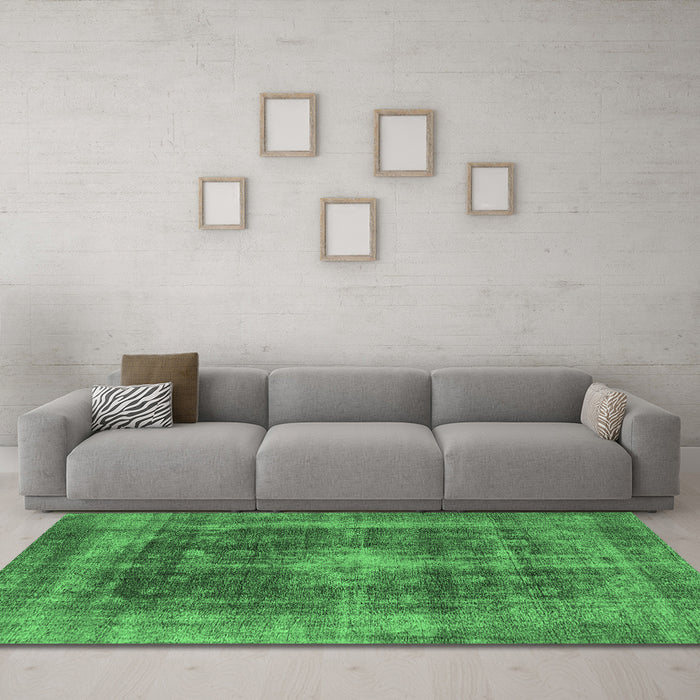 Machine Washable Oriental Emerald Green Industrial Area Rugs in a Living Room,, wshurb2193emgrn