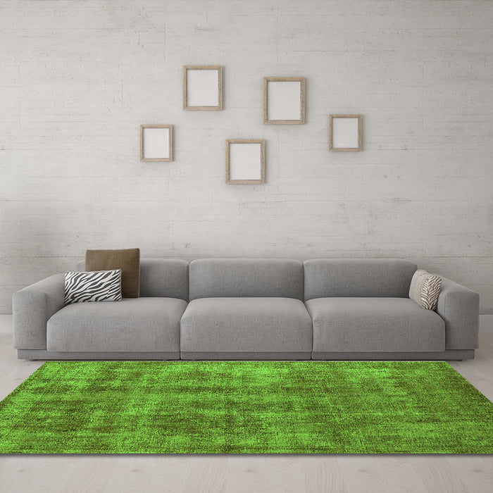 Machine Washable Oriental Green Industrial Area Rugs in a Living Room,, wshurb2194grn