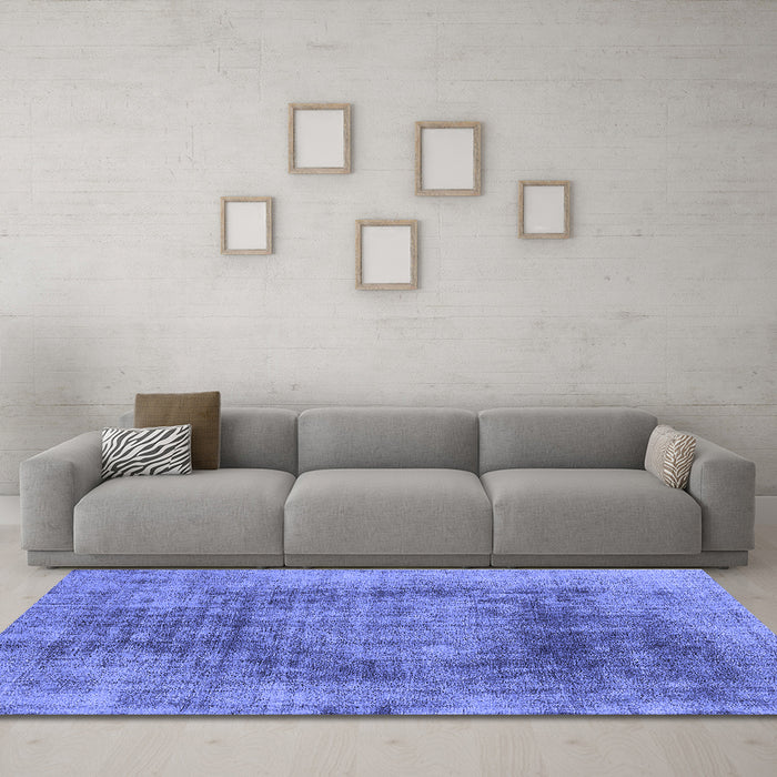 Machine Washable Oriental Blue Industrial Rug in a Living Room, wshurb2195blu