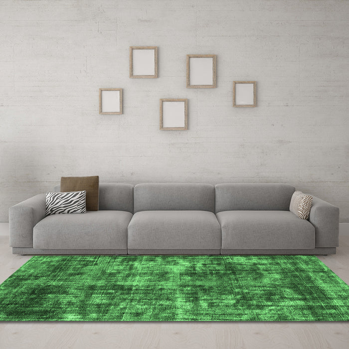Machine Washable Oriental Emerald Green Industrial Area Rugs in a Living Room,, wshurb2197emgrn