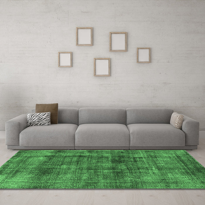 Machine Washable Oriental Emerald Green Industrial Area Rugs in a Living Room,, wshurb2199emgrn