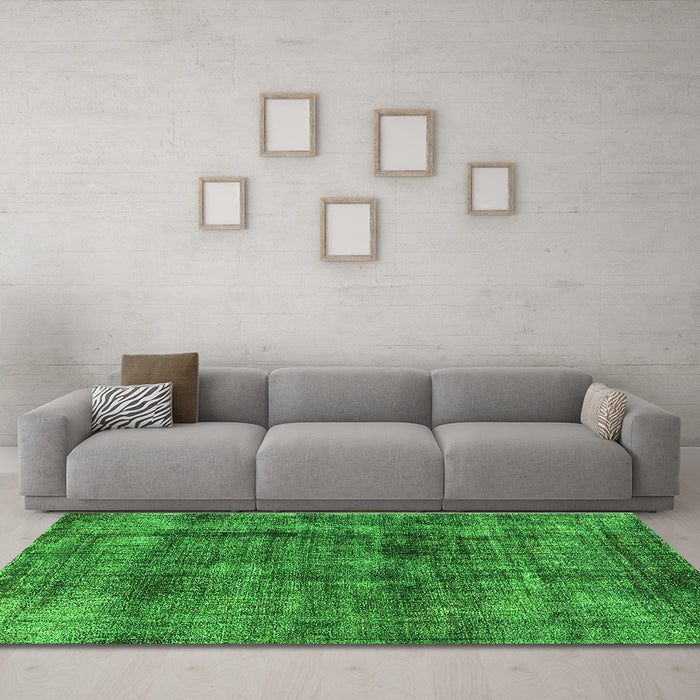 Machine Washable Oriental Green Industrial Area Rugs in a Living Room,, wshurb2199grn