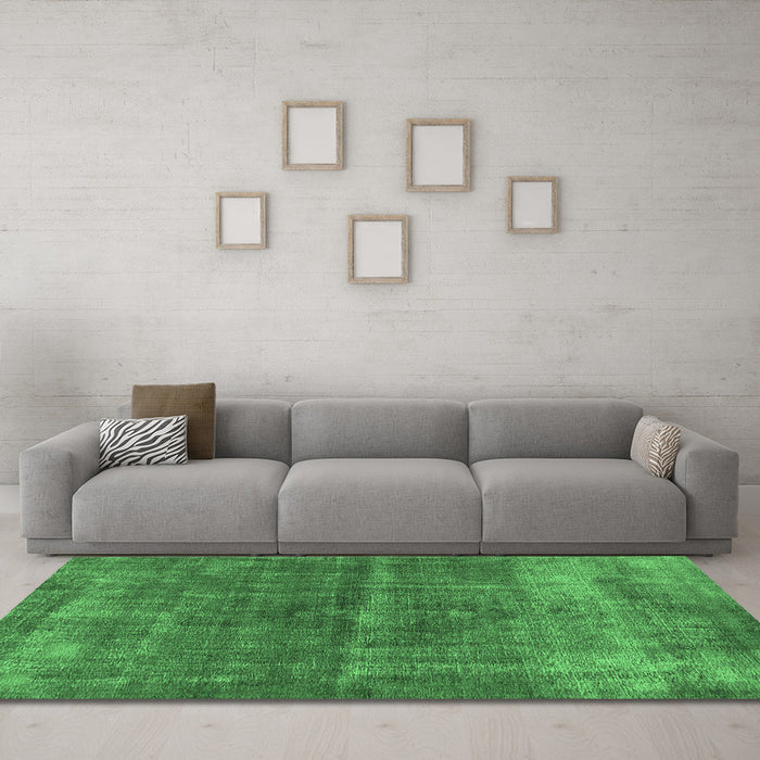 Machine Washable Oriental Emerald Green Industrial Area Rugs in a Living Room,, wshurb2200emgrn