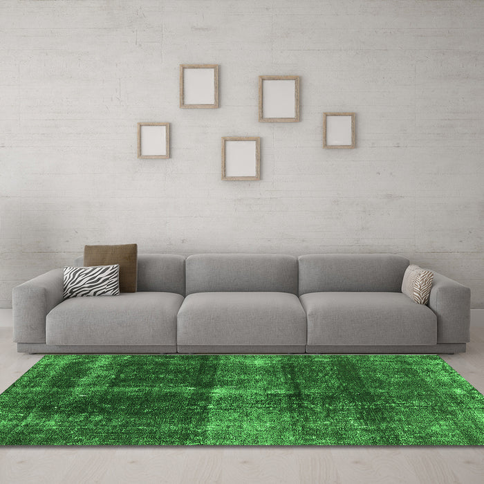 Machine Washable Oriental Green Industrial Area Rugs in a Living Room,, wshurb2201grn