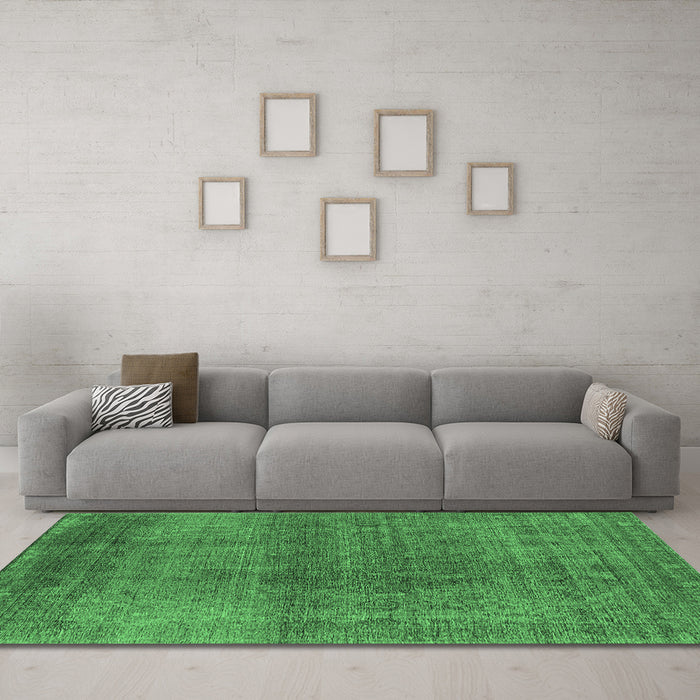 Machine Washable Oriental Emerald Green Industrial Area Rugs in a Living Room,, wshurb2206emgrn