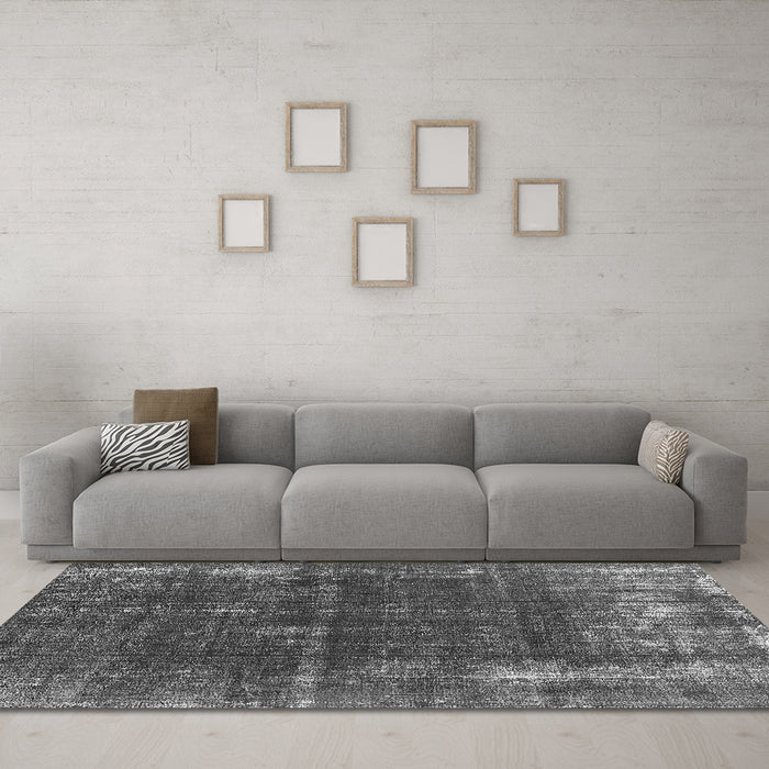 Machine Washable Oriental Gray Industrial Rug in a Living Room,, wshurb2207gry