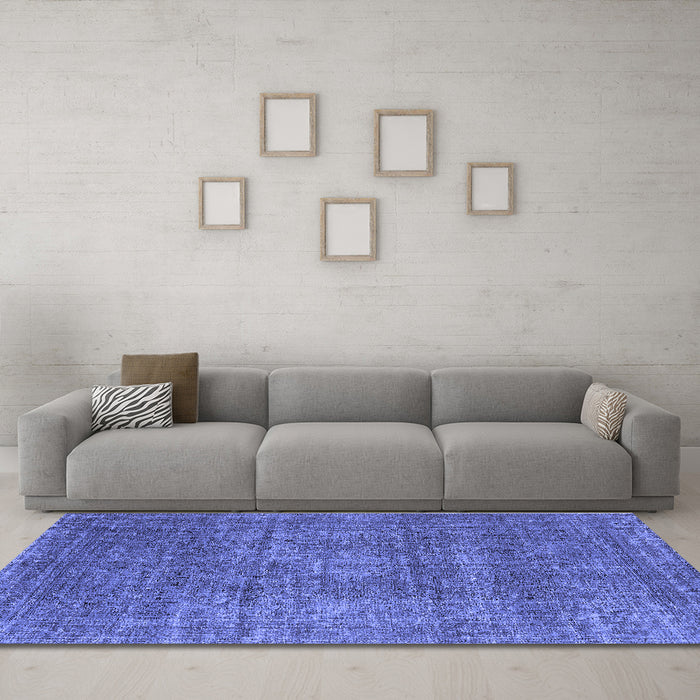 Machine Washable Oriental Blue Industrial Rug in a Living Room, wshurb2208blu