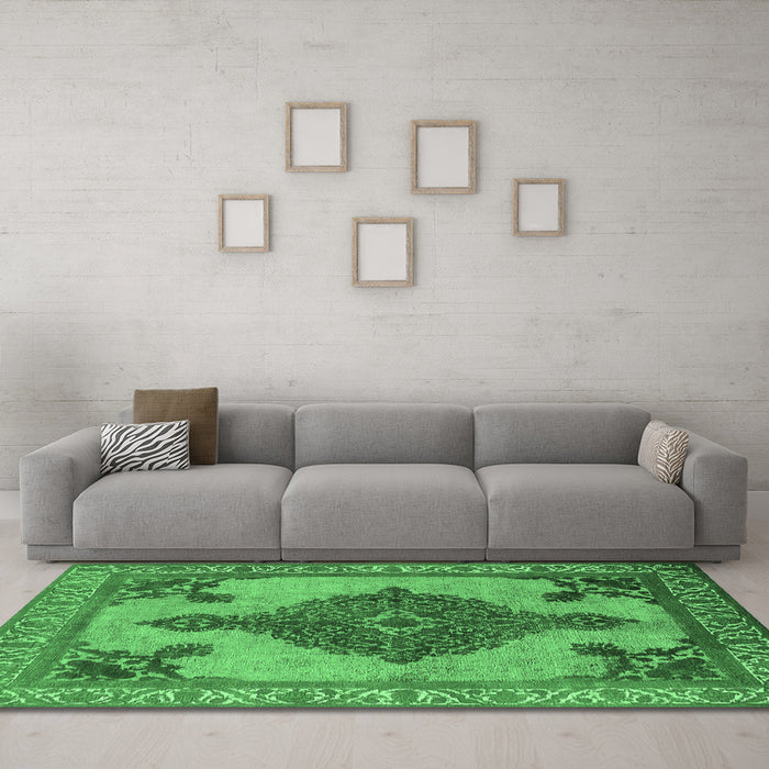 Machine Washable Oriental Emerald Green Industrial Area Rugs in a Living Room,, wshurb2209emgrn