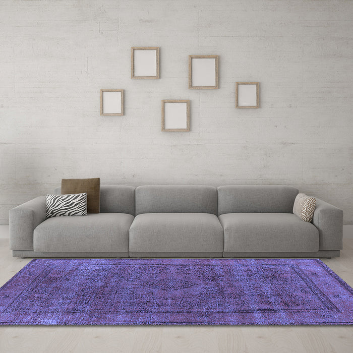 Machine Washable Oriental Blue Industrial Rug in a Living Room, wshurb2210blu