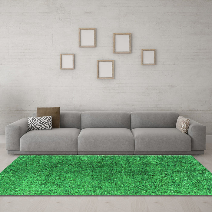 Machine Washable Oriental Green Industrial Area Rugs in a Living Room,, wshurb2211grn