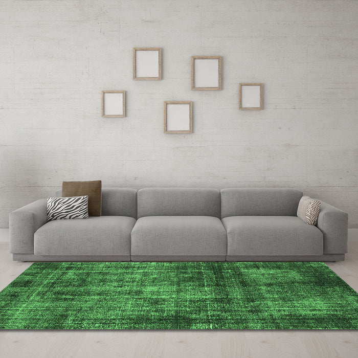 Machine Washable Oriental Emerald Green Industrial Area Rugs in a Living Room,, wshurb2212emgrn