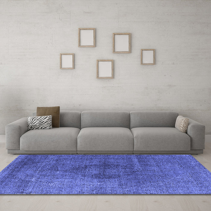 Machine Washable Oriental Blue Industrial Rug in a Living Room, wshurb2216blu