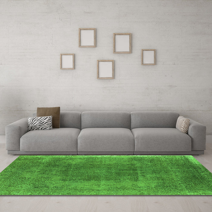 Machine Washable Oriental Green Industrial Area Rugs in a Living Room,, wshurb2219grn