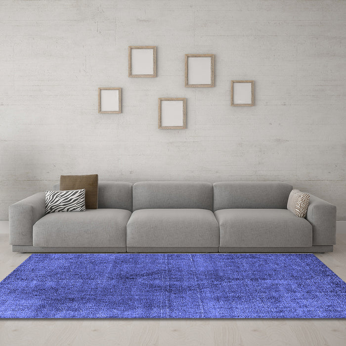 Machine Washable Oriental Blue Industrial Rug in a Living Room, wshurb2224blu