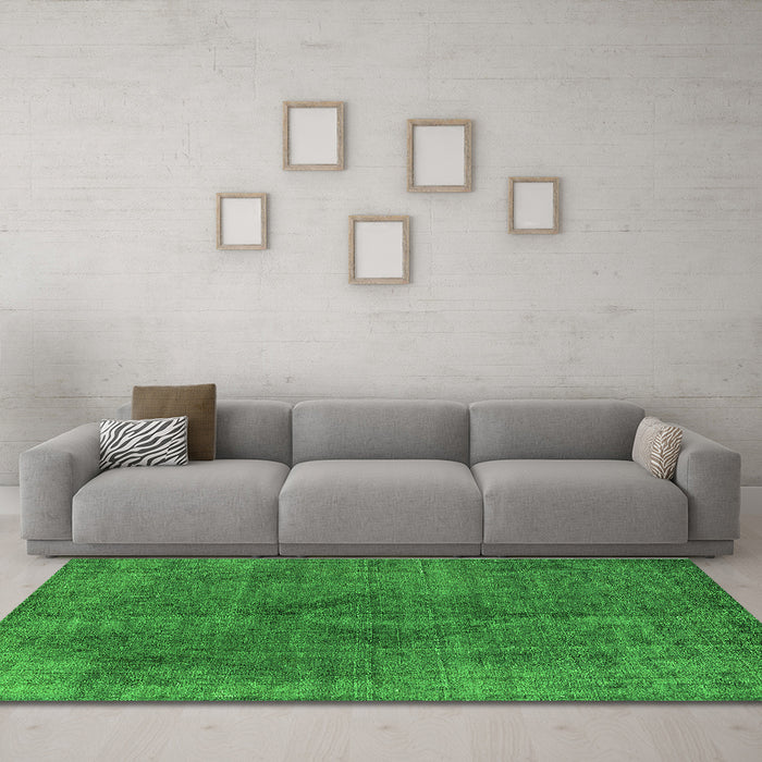 Machine Washable Oriental Green Industrial Area Rugs in a Living Room,, wshurb2224grn