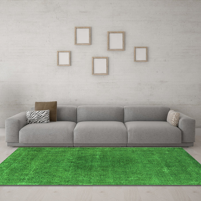 Machine Washable Oriental Green Industrial Area Rugs in a Living Room,, wshurb2225grn