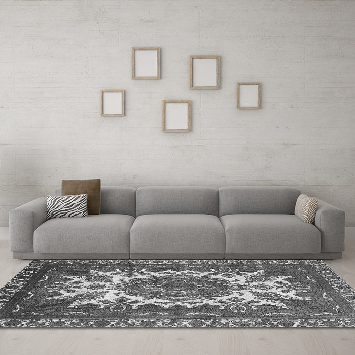 Machine Washable Oriental Gray Industrial Rug in a Living Room,, wshurb2229gry