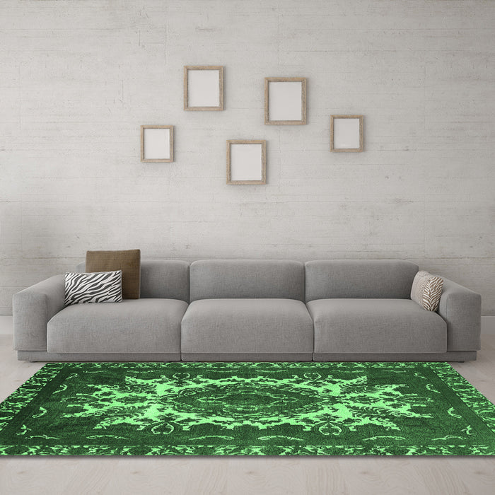 Machine Washable Oriental Emerald Green Industrial Area Rugs in a Living Room,, wshurb2229emgrn