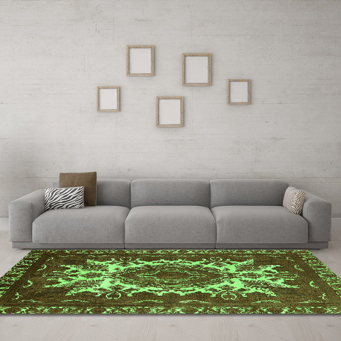 Machine Washable Oriental Green Industrial Area Rugs in a Living Room,, wshurb2229grn