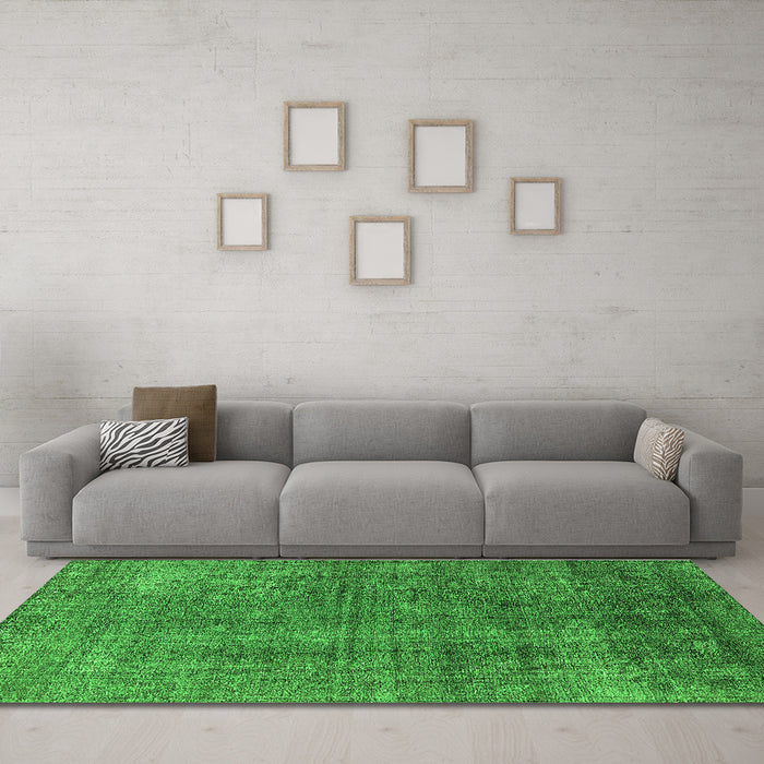 Machine Washable Oriental Green Industrial Area Rugs in a Living Room,, wshurb2230grn