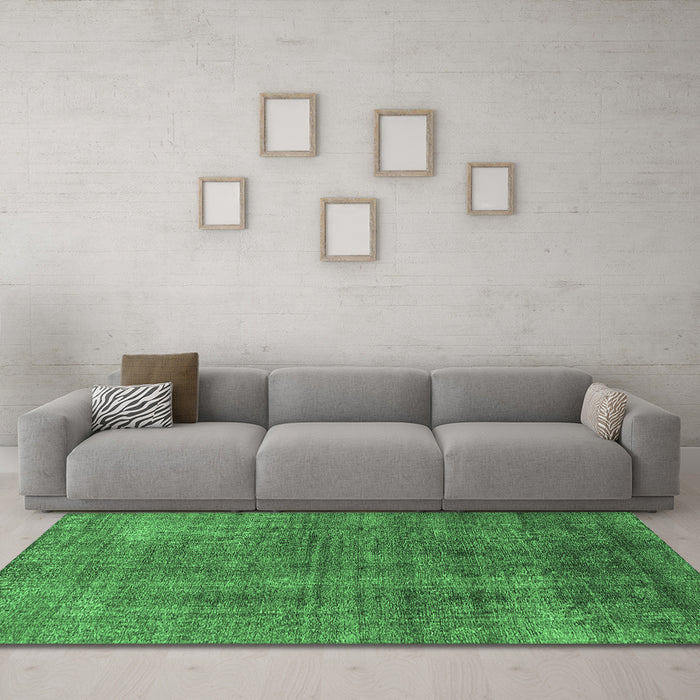 Machine Washable Oriental Emerald Green Industrial Area Rugs in a Living Room,, wshurb2230emgrn