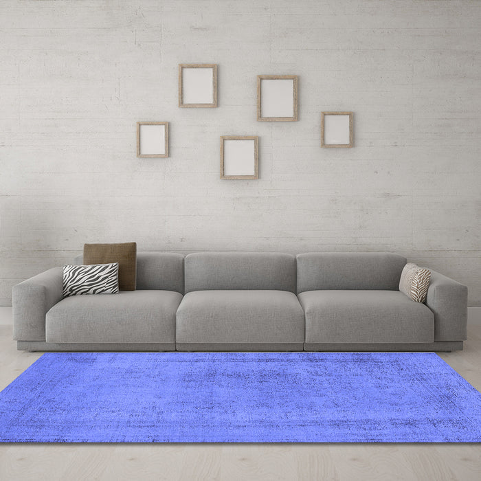 Machine Washable Oriental Blue Industrial Rug in a Living Room, wshurb2232blu
