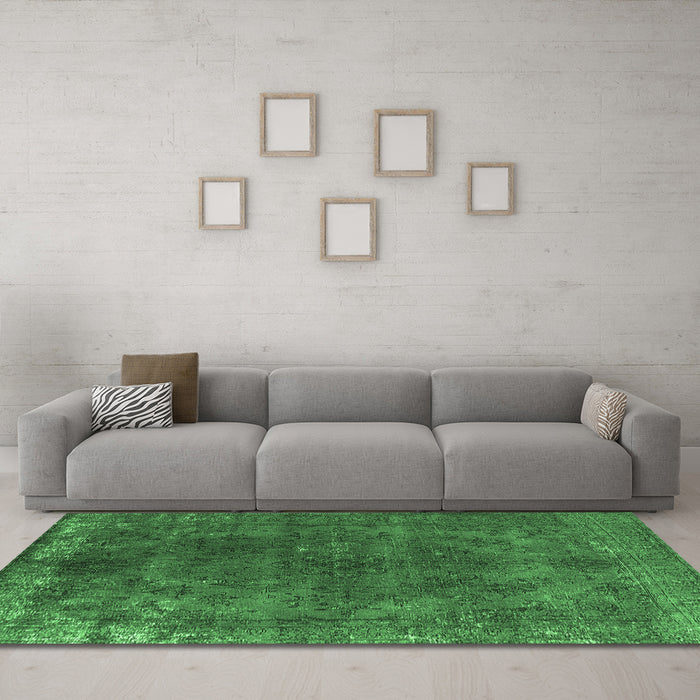 Machine Washable Oriental Emerald Green Industrial Area Rugs in a Living Room,, wshurb2233emgrn