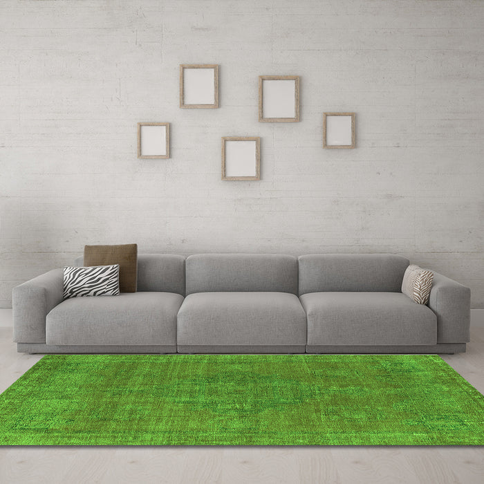 Machine Washable Oriental Green Industrial Area Rugs in a Living Room,, wshurb2236grn