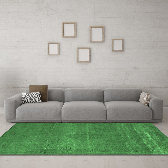 Machine Washable Oriental Emerald Green Industrial Area Rugs in a Living Room,, wshurb2238emgrn