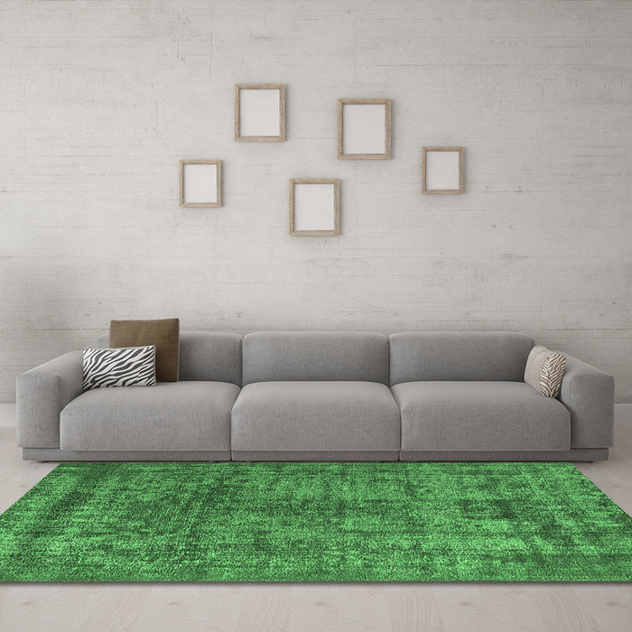 Machine Washable Oriental Emerald Green Industrial Area Rugs in a Living Room,, wshurb2243emgrn
