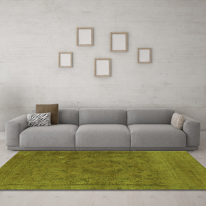 Machine Washable Oriental Green Industrial Area Rugs in a Living Room,, wshurb2246grn