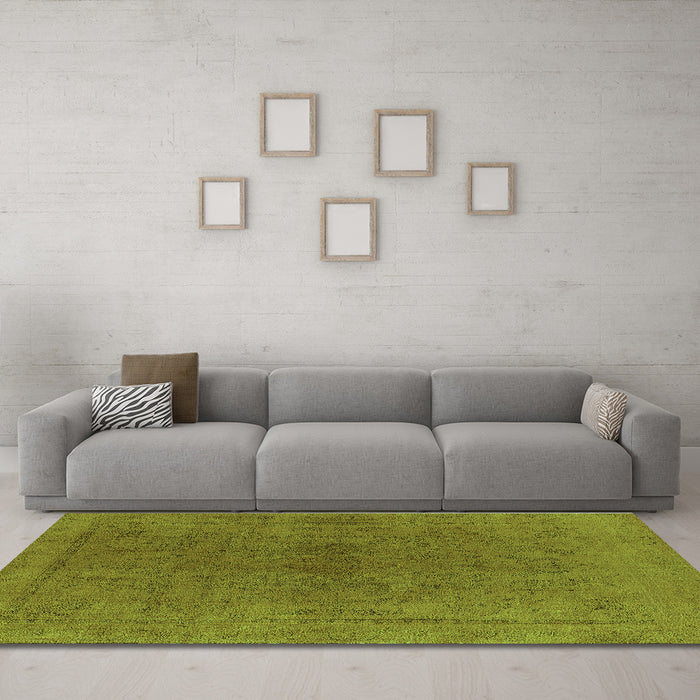 Machine Washable Oriental Green Industrial Area Rugs in a Living Room,, wshurb2250grn