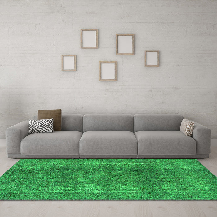 Machine Washable Oriental Green Industrial Area Rugs in a Living Room,, wshurb2254grn