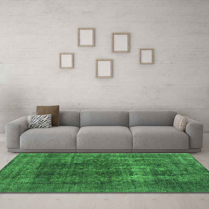 Machine Washable Oriental Green Industrial Area Rugs in a Living Room,, wshurb2256grn