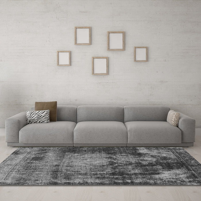 Machine Washable Oriental Gray Industrial Rug in a Living Room,, wshurb2259gry