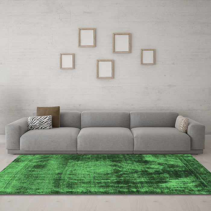 Machine Washable Oriental Emerald Green Industrial Area Rugs in a Living Room,, wshurb2259emgrn