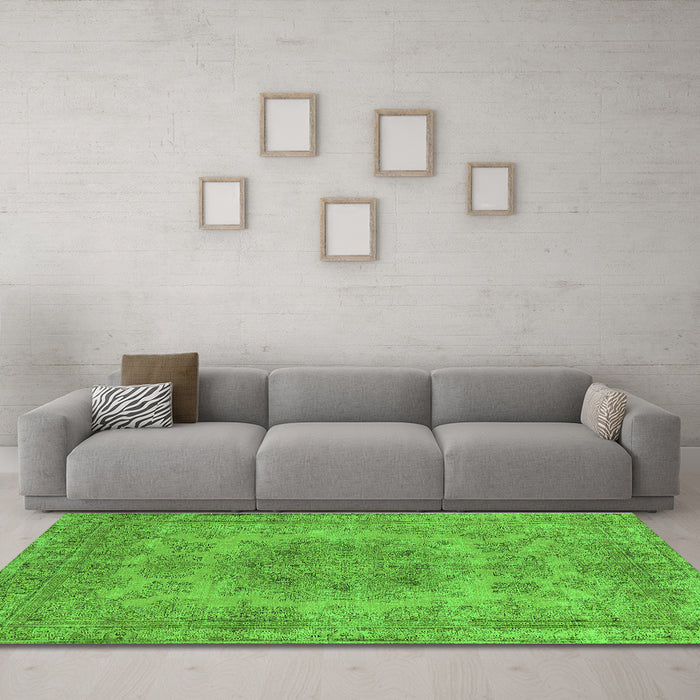 Machine Washable Oriental Green Industrial Area Rugs in a Living Room,, wshurb2260grn