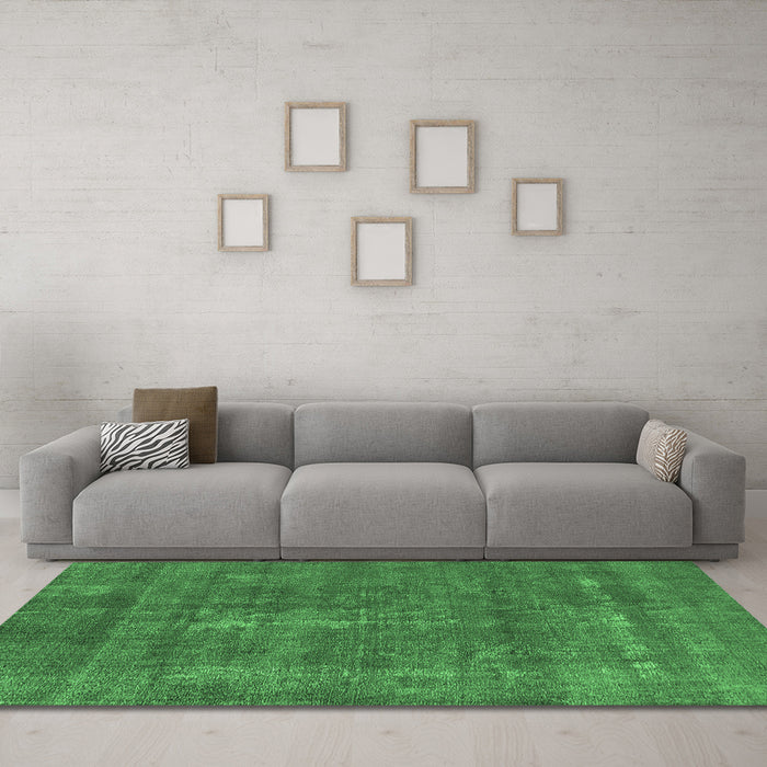 Machine Washable Oriental Emerald Green Industrial Area Rugs in a Living Room,, wshurb2261emgrn