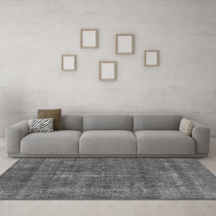 Machine Washable Oriental Gray Industrial Rug in a Living Room,, wshurb2261gry