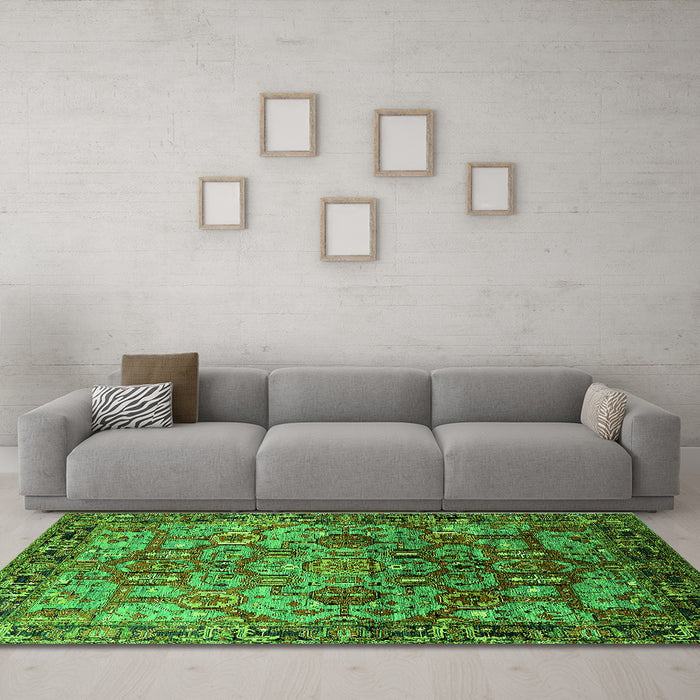 Machine Washable Oriental Green Traditional Area Rugs in a Living Room,, wshurb2265grn