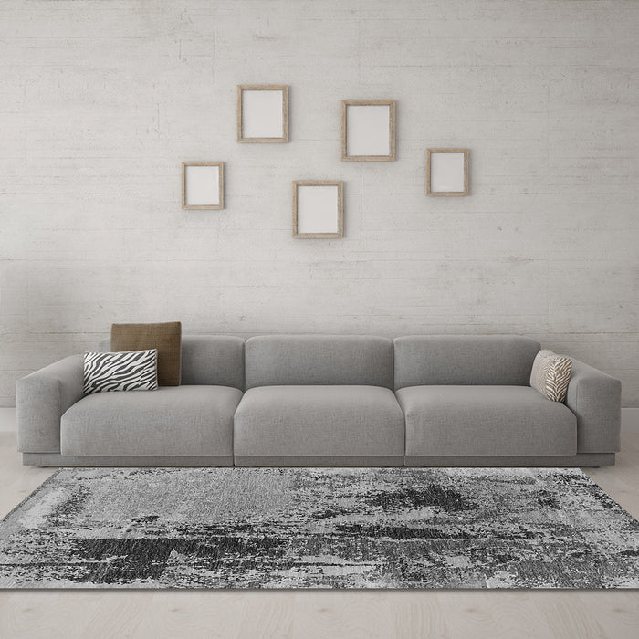 Machine Washable Oriental Gray Industrial Rug in a Living Room,, wshurb2268gry