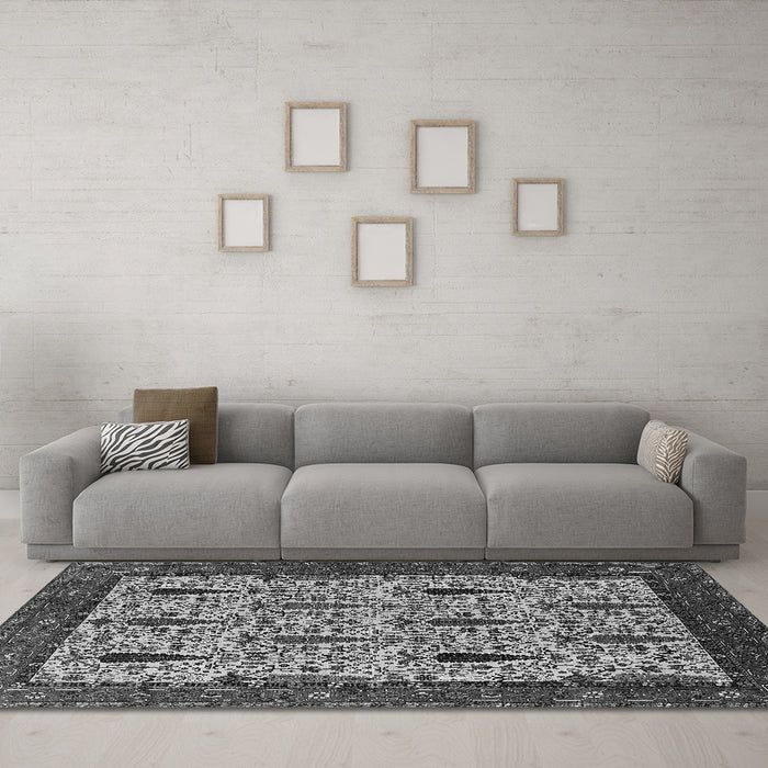 Machine Washable Oriental Gray Industrial Rug in a Living Room,, wshurb2269gry