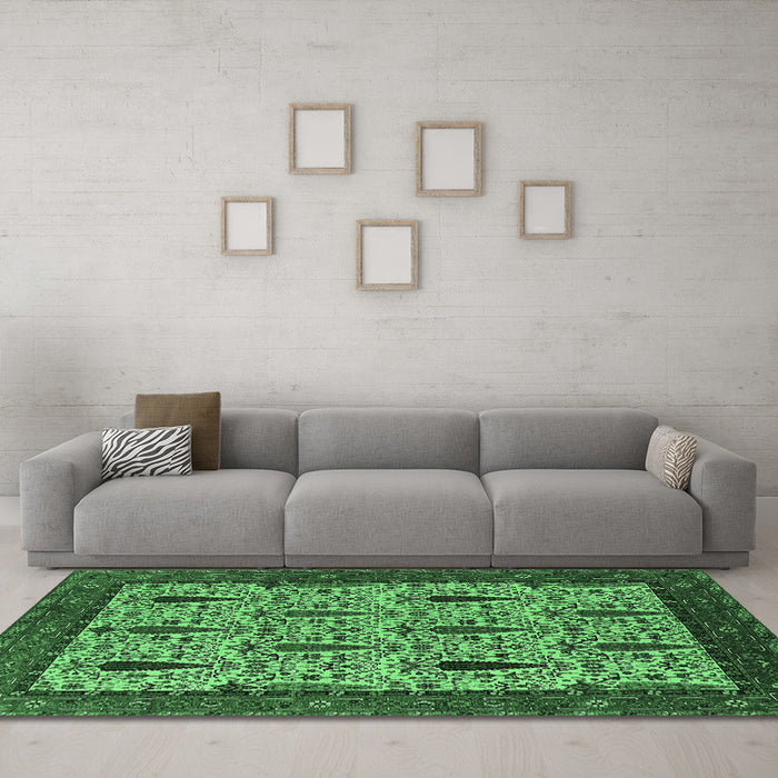 Machine Washable Oriental Emerald Green Industrial Area Rugs in a Living Room,, wshurb2269emgrn