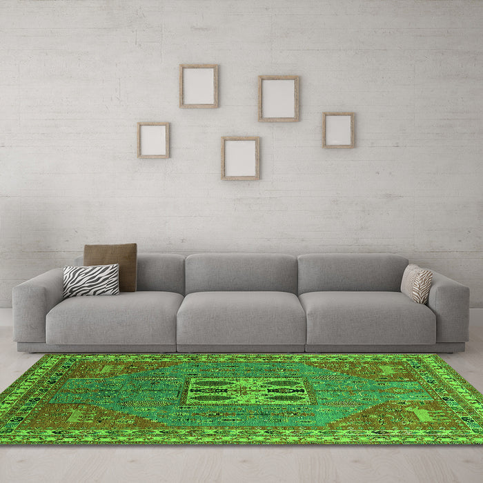 Machine Washable Oriental Green Industrial Area Rugs in a Living Room,, wshurb2271grn
