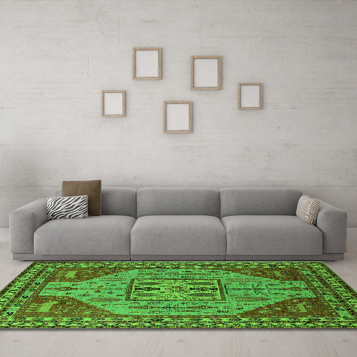Machine Washable Oriental Green Industrial Area Rugs in a Living Room,, wshurb2272grn