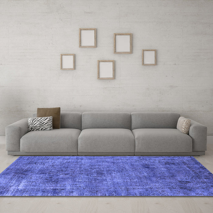 Machine Washable Oriental Blue Industrial Rug in a Living Room, wshurb2275blu